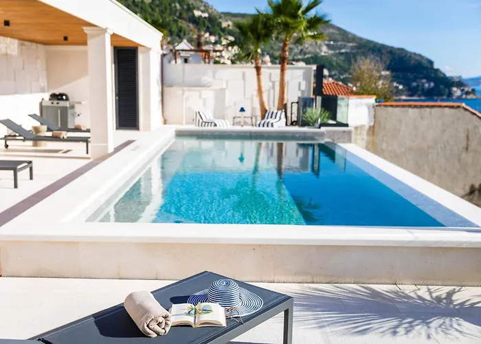 Majestic Lidija By Irundo