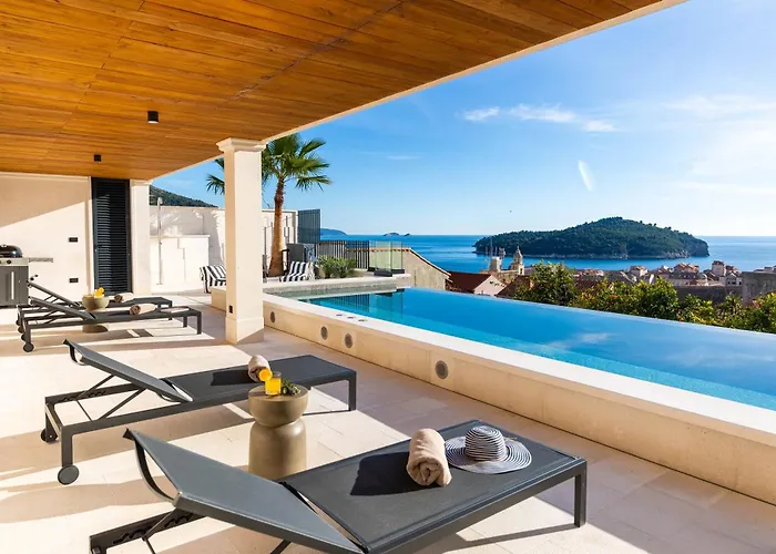 Majestic Lidija By Irundo *